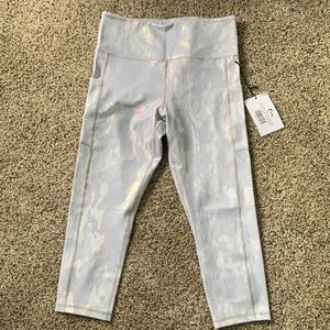 Silver Zyia Metallic Pocket light n Tight Capri. 20”